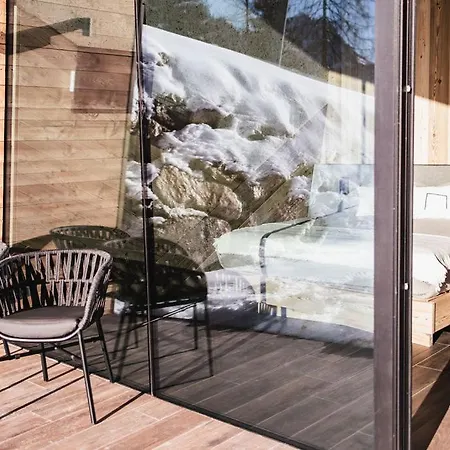 Borgo Antico Mountain Bed & Breakfast Sappada