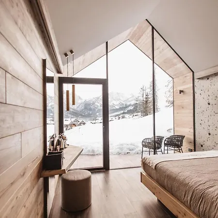 Borgo Antico Mountain Bed & Breakfast Sappada